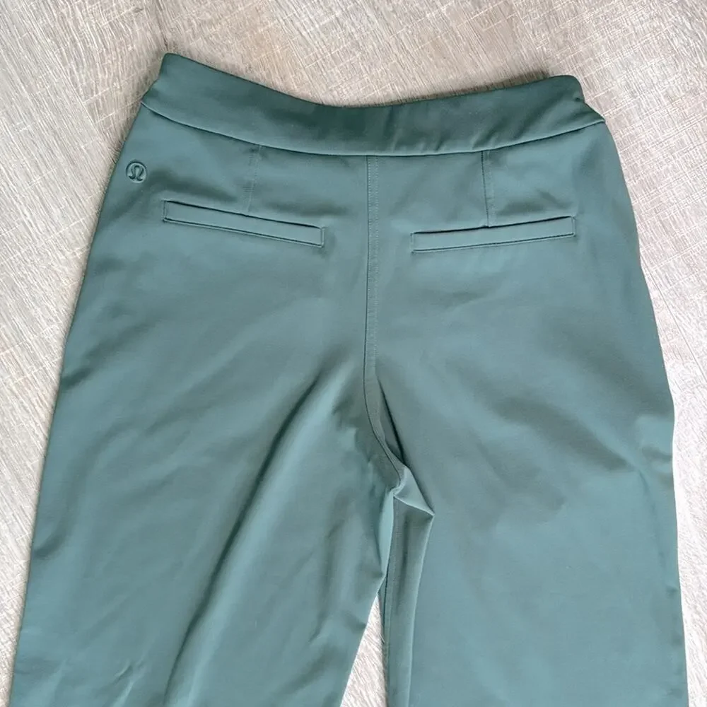 LULULEMON ATHLETICA Women’s Green Elastic Waist Pull On Pants